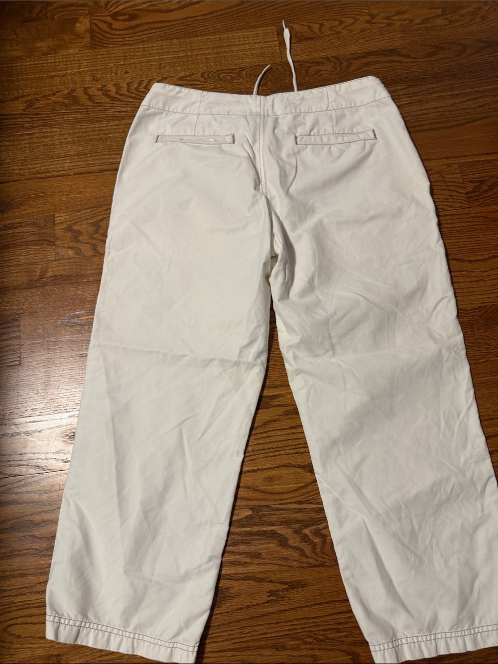 Athleta crop white pants - size medium - Picture 5 of 6